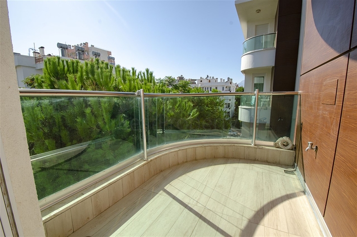 شقة النخبة 1 +1 مع الأثاث 150 متر من البحر ومشروع المارينا