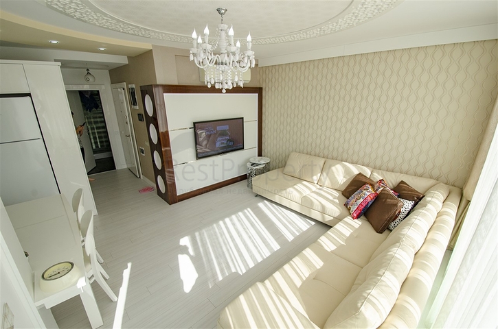 شقة النخبة 1 +1 مع الأثاث 150 متر من البحر ومشروع المارينا