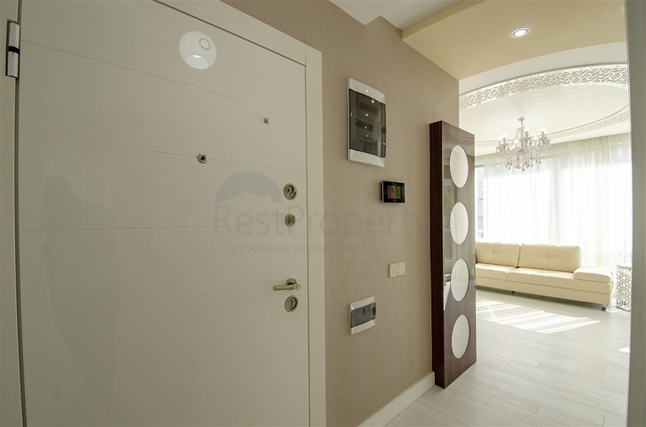 شقة النخبة 1 +1 مع الأثاث 150 متر من البحر ومشروع المارينا