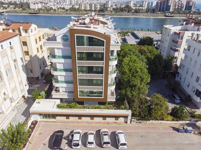 شقة النخبة 1 +1 مع الأثاث 150 متر من البحر ومشروع المارينا