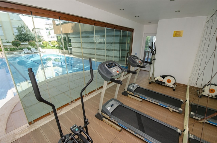 شقة النخبة 1 +1 مع الأثاث 150 متر من البحر ومشروع المارينا