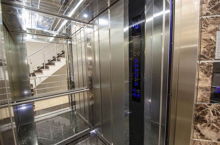 شقة النخبة 1 +1 مع الأثاث 150 متر من البحر ومشروع المارينا