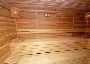 شقة النخبة 1 +1 مع الأثاث 150 متر من البحر ومشروع المارينا