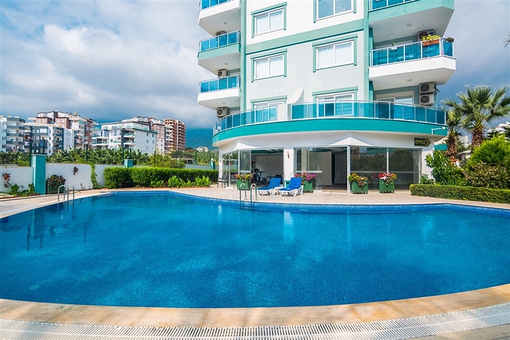 شقة غرفة نوم وصالة مفروشة ضمن مجمع سكني حديث في الانيا 