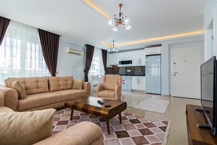 شقة غرفة نوم وصالة مفروشة ضمن مجمع سكني حديث في الانيا 