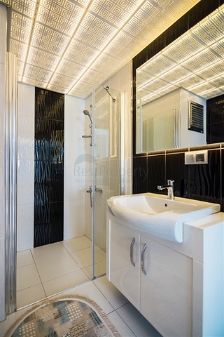 شقة غرفة نوم وصالة مفروشة ضمن مجمع سكني حديث في الانيا 