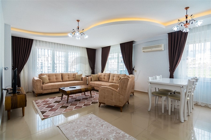 شقة غرفة نوم وصالة مفروشة ضمن مجمع سكني حديث في الانيا 