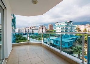 شقة غرفة نوم وصالة مفروشة ضمن مجمع سكني حديث في الانيا 