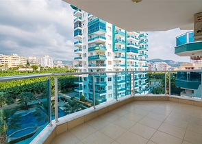 شقة غرفة نوم وصالة مفروشة ضمن مجمع سكني حديث في الانيا 