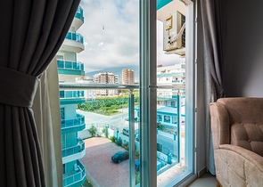 شقة غرفة نوم وصالة مفروشة ضمن مجمع سكني حديث في الانيا 