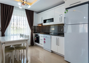 شقة غرفة نوم وصالة مفروشة ضمن مجمع سكني حديث في الانيا 