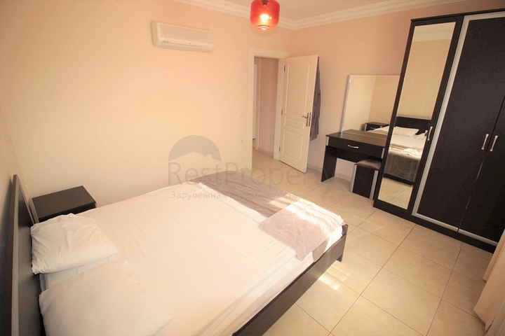 شقة مفروشة للبيع - قريبة من البحر ومن المركز - الانيا 