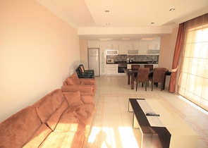 شقة مفروشة للبيع - قريبة من البحر ومن المركز - الانيا 