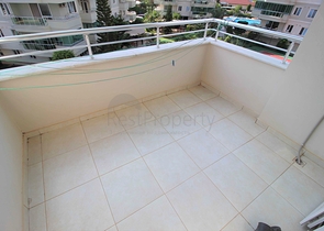 شقة مفروشة للبيع - قريبة من البحر ومن المركز - الانيا 