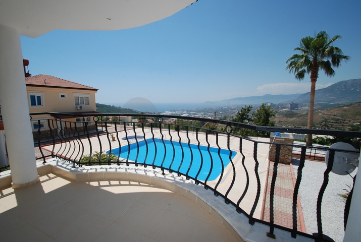 فيلا مستقلة باطلالة بحر - مفروشة -  في منطقة كارجي جاك / الانيا 