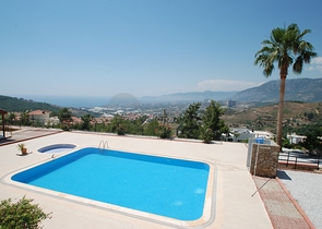 فيلا مستقلة باطلالة بحر - مفروشة -  في منطقة كارجي جاك / الانيا 