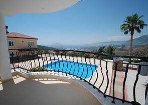 فيلا مستقلة باطلالة بحر - مفروشة -  في منطقة كارجي جاك / الانيا 