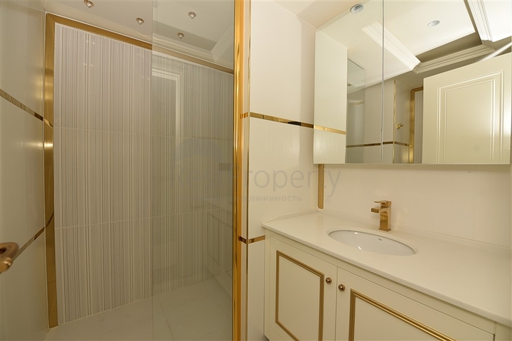 فرصة ذهبية لتملك شقة فاخرة ضمن افخم مجمعات الانيا 