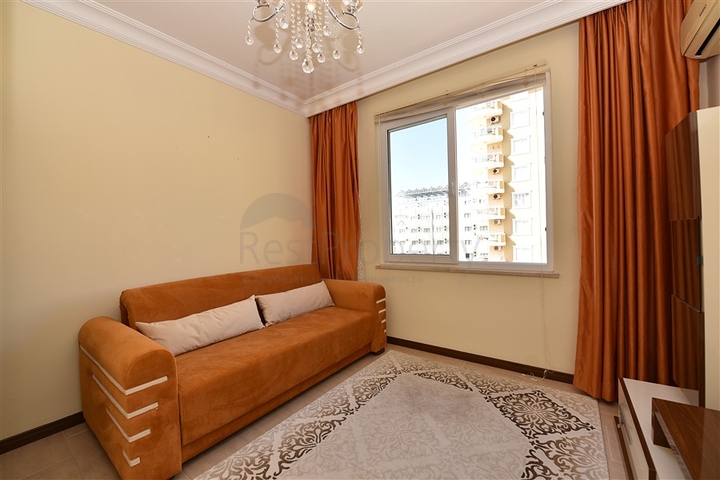 اطلالة بحر مباشرة - شقة مفروشة بتصميم غرفتين وصالة للبيع في الانيا 