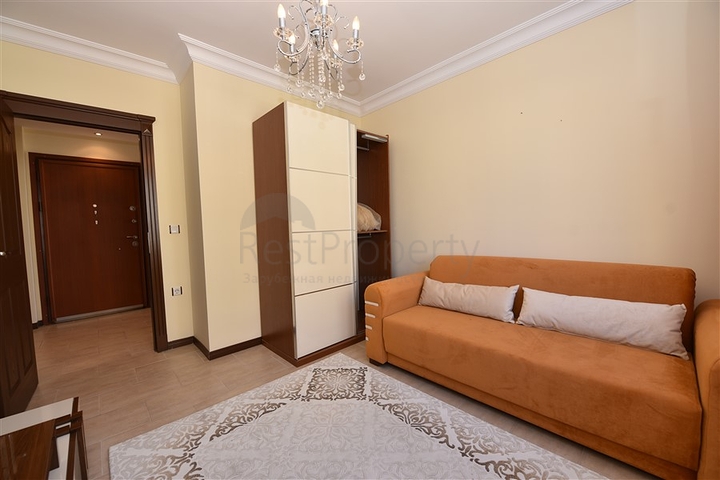 اطلالة بحر مباشرة - شقة مفروشة بتصميم غرفتين وصالة للبيع في الانيا 