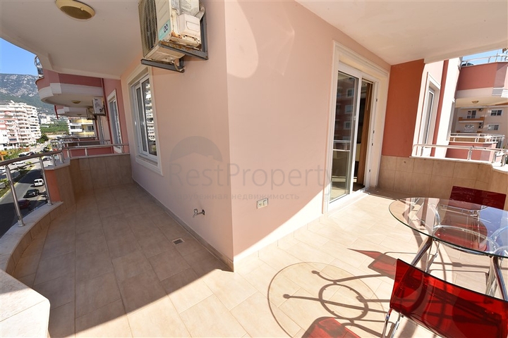 اطلالة بحر مباشرة - شقة مفروشة بتصميم غرفتين وصالة للبيع في الانيا 