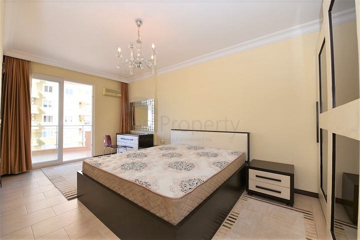 اطلالة بحر مباشرة - شقة مفروشة بتصميم غرفتين وصالة للبيع في الانيا 