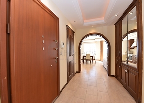 اطلالة بحر مباشرة - شقة مفروشة بتصميم غرفتين وصالة للبيع في الانيا 