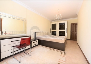 اطلالة بحر مباشرة - شقة مفروشة بتصميم غرفتين وصالة للبيع في الانيا 