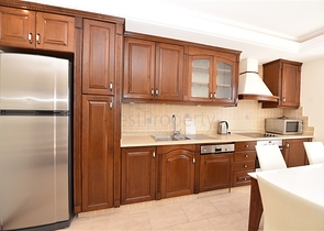 اطلالة بحر مباشرة - شقة مفروشة بتصميم غرفتين وصالة للبيع في الانيا 