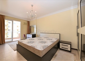 اطلالة بحر مباشرة - شقة مفروشة بتصميم غرفتين وصالة للبيع في الانيا 