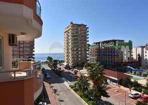 اطلالة بحر مباشرة - شقة مفروشة بتصميم غرفتين وصالة للبيع في الانيا 