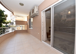 شقة عائلية مفروشة ضمن مجمع سكني في الانيا 