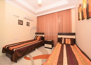 شقة عائلية مفروشة ضمن مجمع سكني في الانيا 