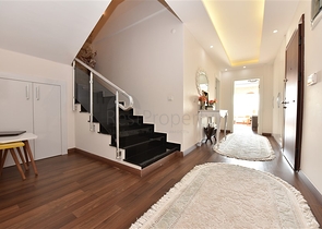 دوبلكس فاخرة مع اطلالة بحر وقلعة - مركز الانيا