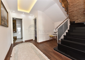 دوبلكس فاخرة مع اطلالة بحر وقلعة - مركز الانيا