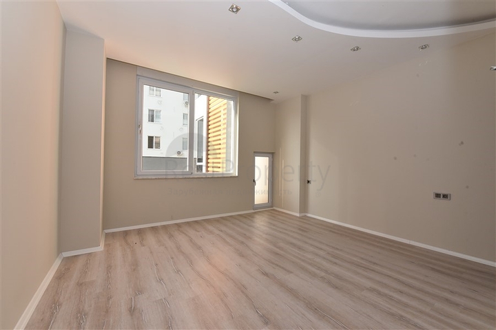 شقة عائلية - ثلاث غرف وصالة ومطبخ منفصل -ضمن مجمع سكني في مهموتلار / الانيا 