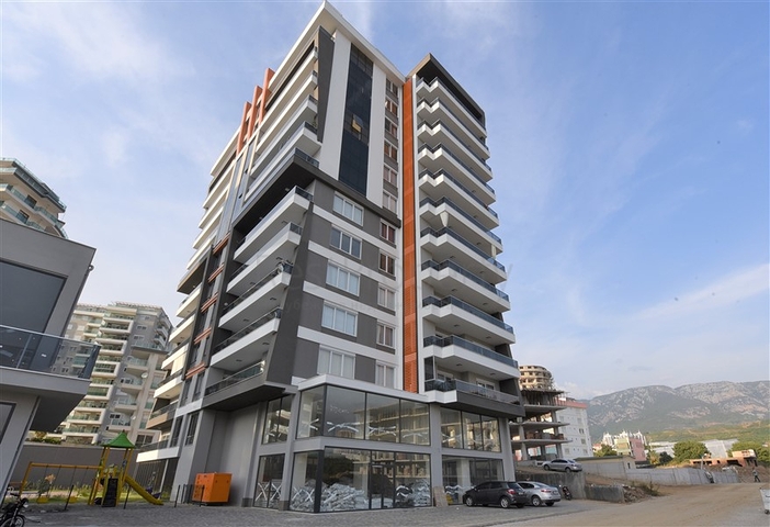 شقة عائلية - ثلاث غرف وصالة ومطبخ منفصل -ضمن مجمع سكني في مهموتلار / الانيا 