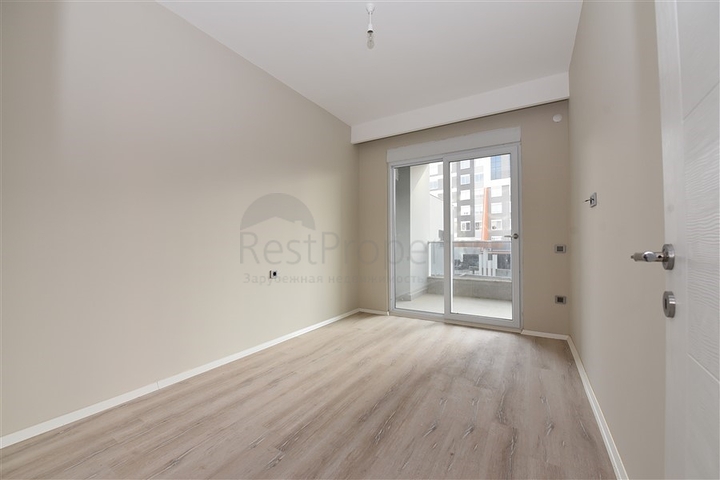 شقة عائلية - ثلاث غرف وصالة ومطبخ منفصل -ضمن مجمع سكني في مهموتلار / الانيا 