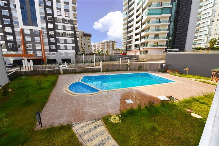 شقة عائلية - ثلاث غرف وصالة ومطبخ منفصل -ضمن مجمع سكني في مهموتلار / الانيا 