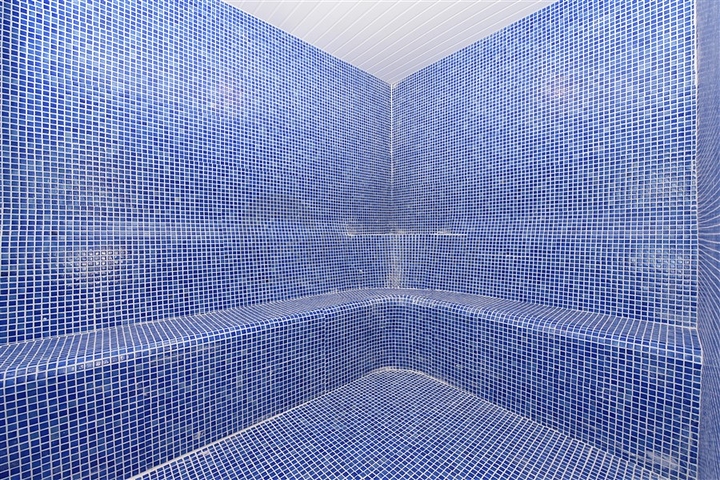 شقة عائلية - ثلاث غرف وصالة ومطبخ منفصل -ضمن مجمع سكني في مهموتلار / الانيا 