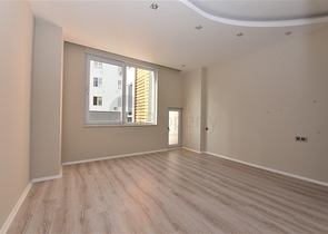 شقة عائلية - ثلاث غرف وصالة ومطبخ منفصل -ضمن مجمع سكني في مهموتلار / الانيا 