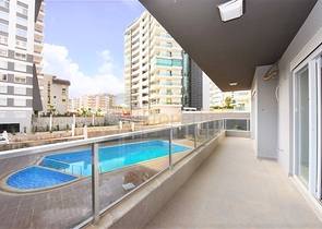 شقة عائلية - ثلاث غرف وصالة ومطبخ منفصل -ضمن مجمع سكني في مهموتلار / الانيا 