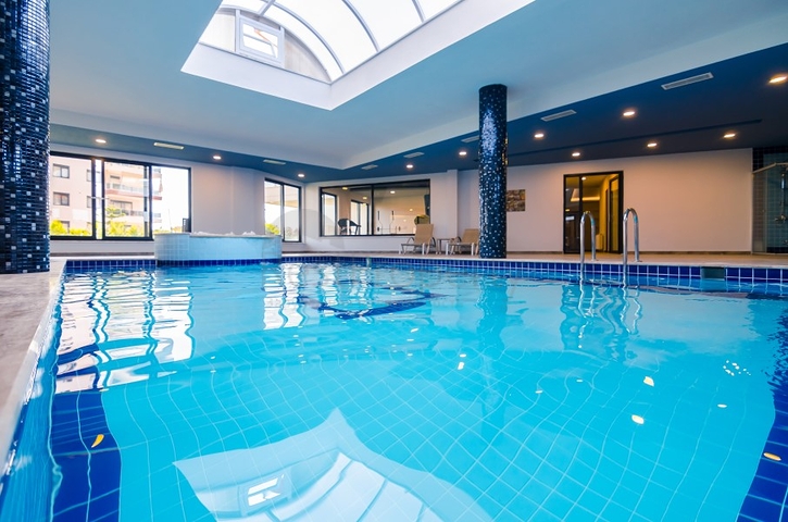 دوبلكس فاخرة ضمن مجمع خمس نجوم في اوبا / الانيا 