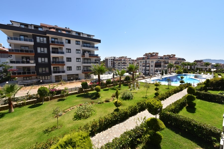 دوبلكس فاخرة ضمن مجمع خمس نجوم في اوبا / الانيا 