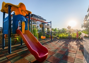 دوبلكس فاخرة ضمن مجمع خمس نجوم في اوبا / الانيا 