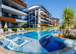 دوبلكس فاخرة ضمن مجمع خمس نجوم في اوبا / الانيا 