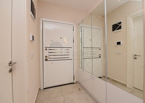 دوبلكس فاخرة ضمن مجمع خمس نجوم في اوبا / الانيا 