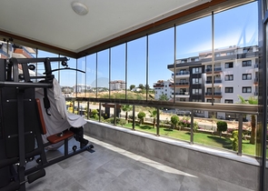 دوبلكس فاخرة ضمن مجمع خمس نجوم في اوبا / الانيا 