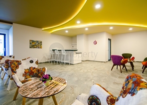 دوبلكس فاخرة ضمن مجمع خمس نجوم في اوبا / الانيا 