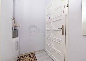 في مركز مدينة الانيا - شقة مفروشة بتصميم غرفة نوم وصالة للبيع من المالك 